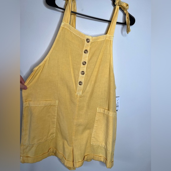 NWT Womens O’Neill Yellow Romper, Size Large - Picture 3 of 5
